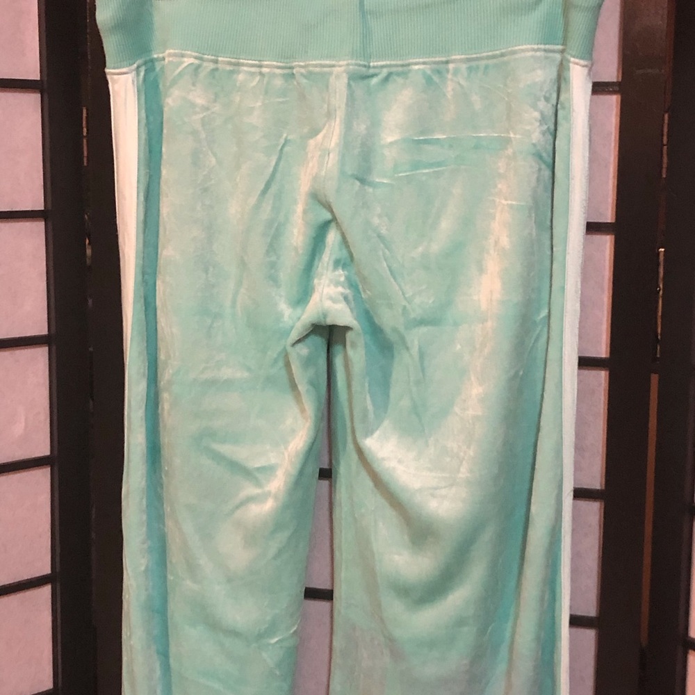 J LO sweatpants - Picture 3 of 13